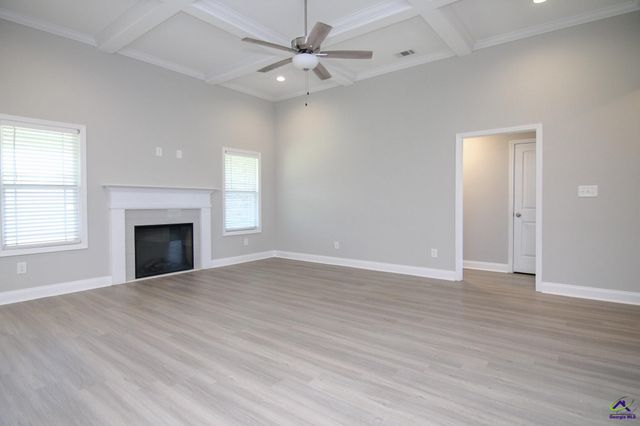 318 Weston Drive, Kathleen, GA 31047