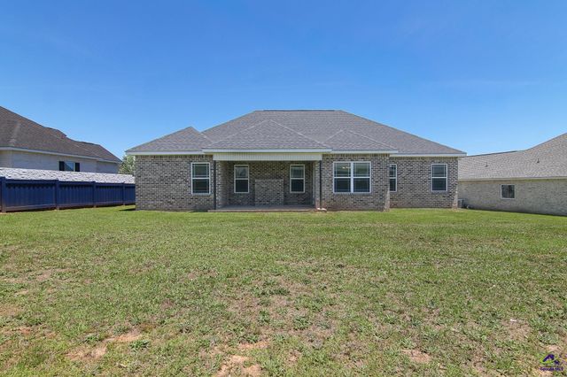 318 Weston Drive, Kathleen, GA 31047