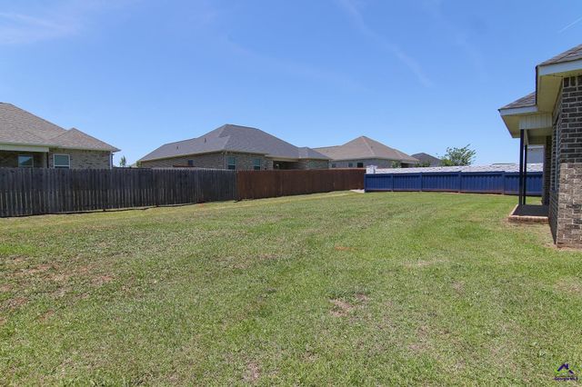 318 Weston Drive, Kathleen, GA 31047