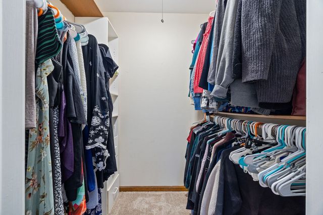 425 N Alfred Avenue, Elgin, IL 60123