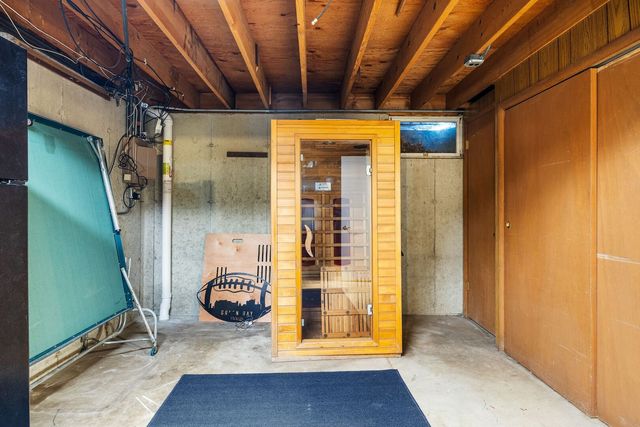 425 N Alfred Avenue, Elgin, IL 60123