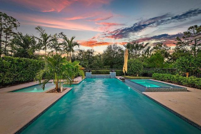 13526 Artisan Circle, Palm Beach Gardens, FL 33418