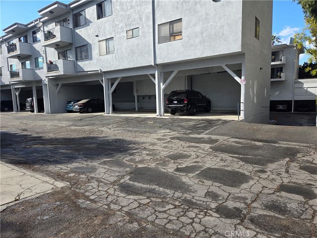 972 E California 202, Pasadena, CA 91106
