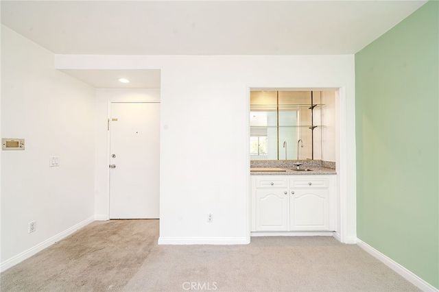 972 E California 202, Pasadena, CA 91106