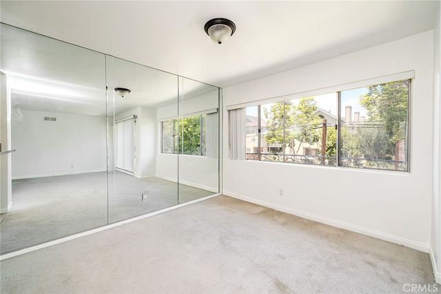 972 E California 202, Pasadena, CA 91106