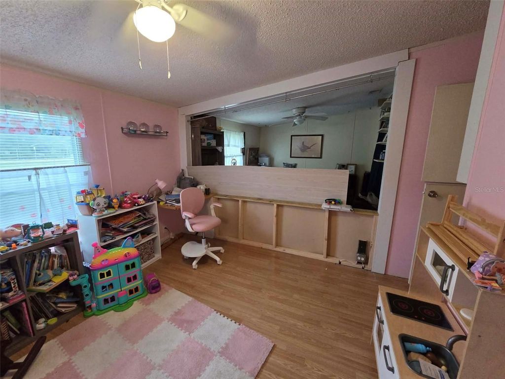 Image 15 of property listing at 25250 RICHBARN ROAD, Brooksville, FL 34601