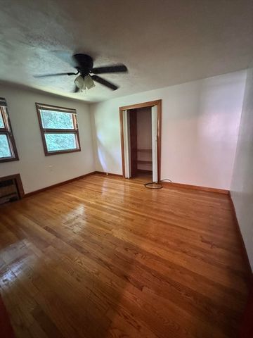 64 Goodrich St, Springfield, MA 01104