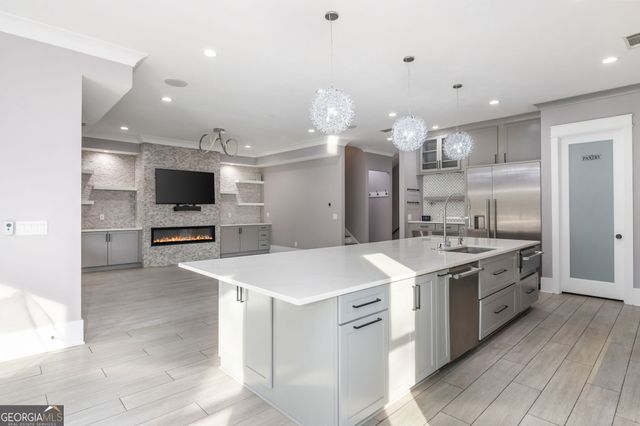 2804 Skyland Drive NE, Brookhaven, GA 30341