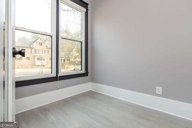 2804 Skyland Drive NE, Brookhaven, GA 30341