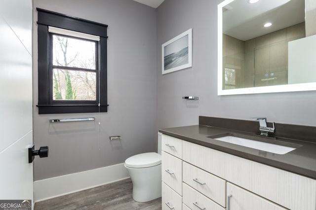 2804 Skyland Drive NE, Brookhaven, GA 30341