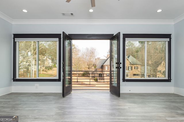 2804 Skyland Drive NE, Brookhaven, GA 30341