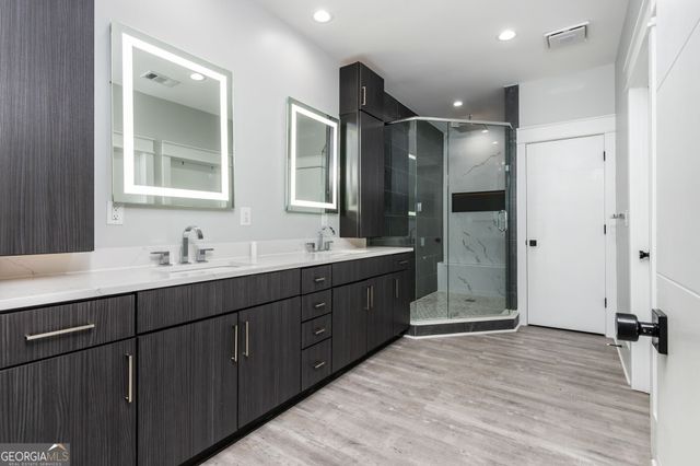 2804 Skyland Drive NE, Brookhaven, GA 30341