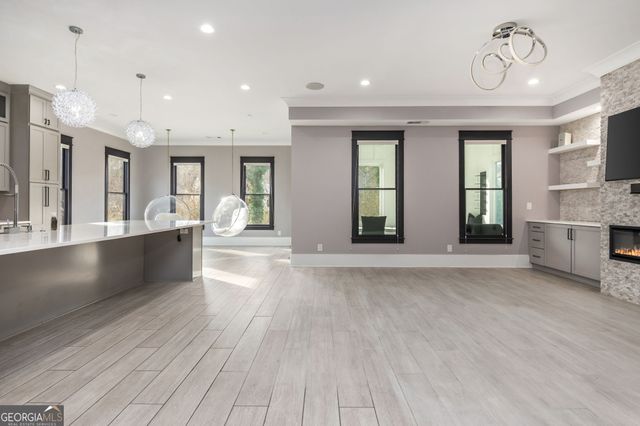 2804 Skyland Drive NE, Brookhaven, GA 30341