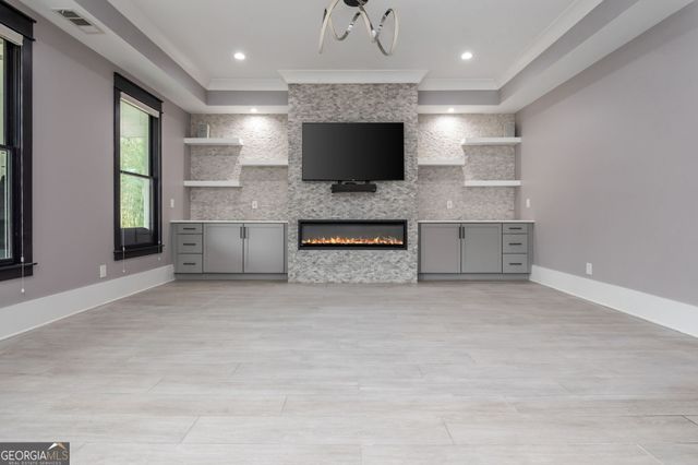 2804 Skyland Drive NE, Brookhaven, GA 30341