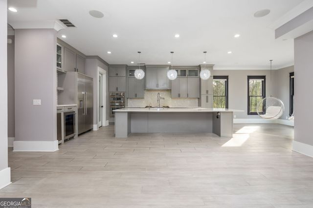 2804 Skyland Drive NE, Brookhaven, GA 30341