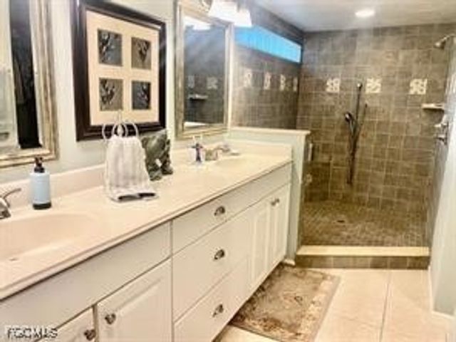 4751 Harbortown LN, Fort Myers, FL 33919
