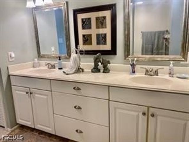 4751 Harbortown LN, Fort Myers, FL 33919