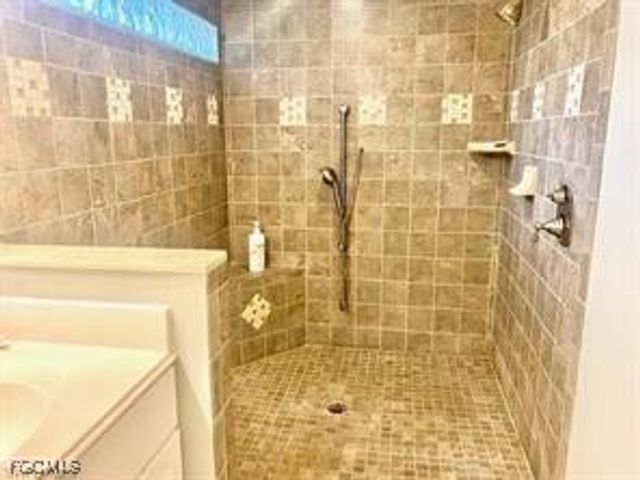 4751 Harbortown LN, Fort Myers, FL 33919