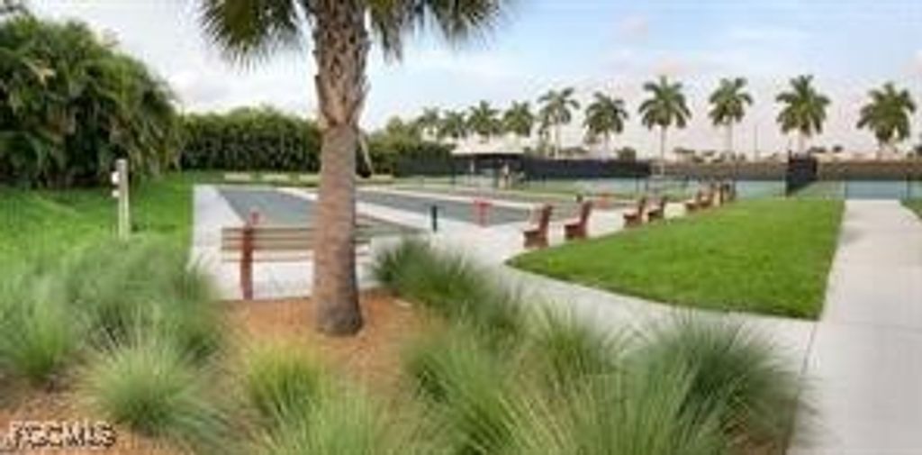 4751 Harbortown LN, Fort Myers, FL 33919