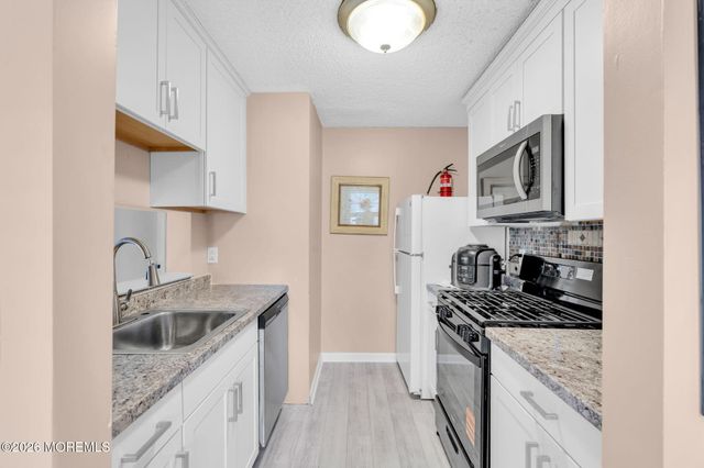 1203 Bluebell Drive, Jackson, NJ 08527