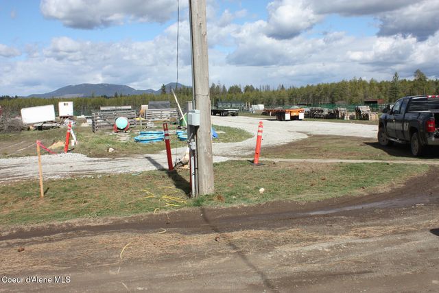 6493 E Trinity LN, Athol, ID 83801