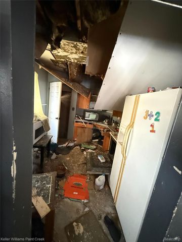 426 E Holbrook Avenue, Flint, MI 48505