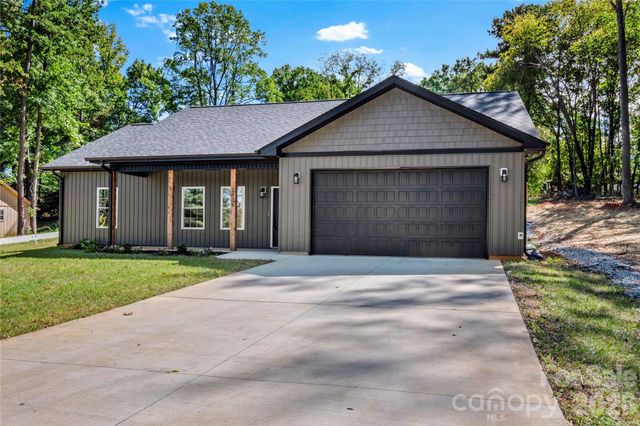 2328 Summerlin Street, Winston Salem, NC 27103
