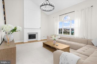 86 TREETOPS CIR, Princeton, NJ 08540