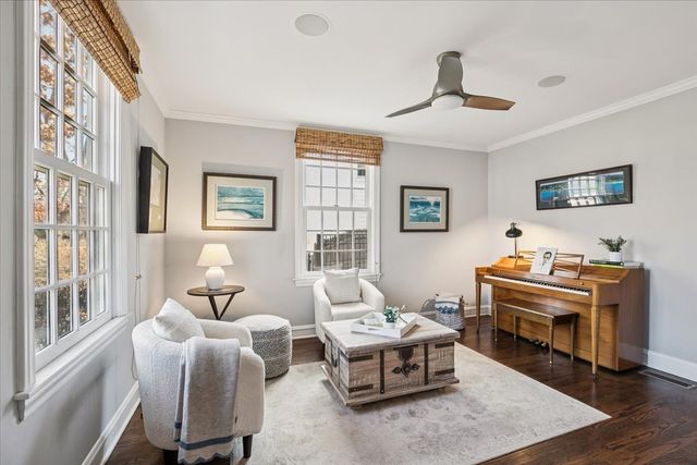 661 Greenview Place, Lake Forest, IL 60045