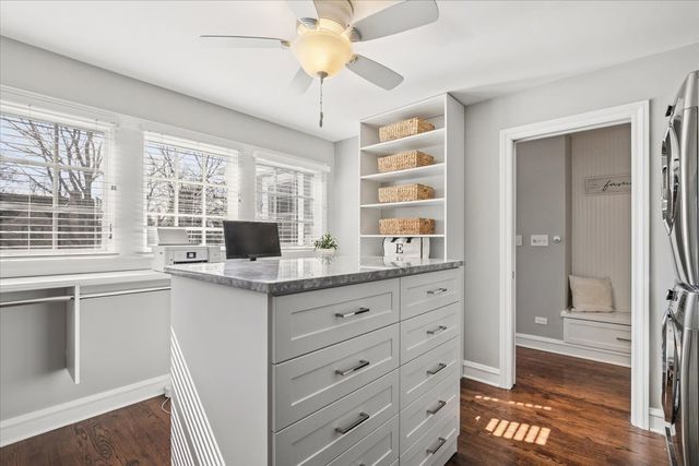 661 Greenview Place, Lake Forest, IL 60045