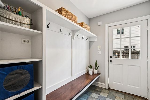 661 Greenview Place, Lake Forest, IL 60045