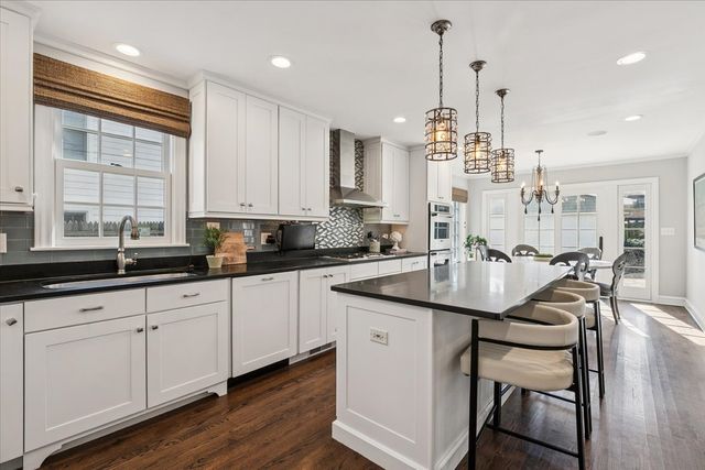 661 Greenview Place, Lake Forest, IL 60045