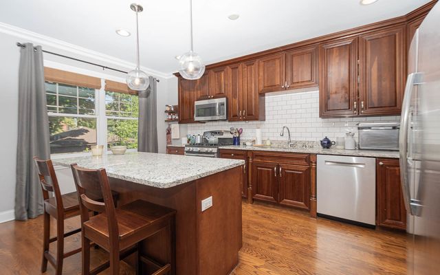 21 N Herbert Road I, Riverside, IL 60546