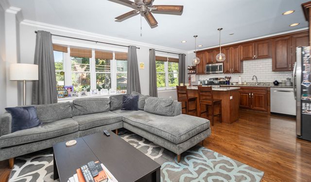 21 N Herbert Road I, Riverside, IL 60546