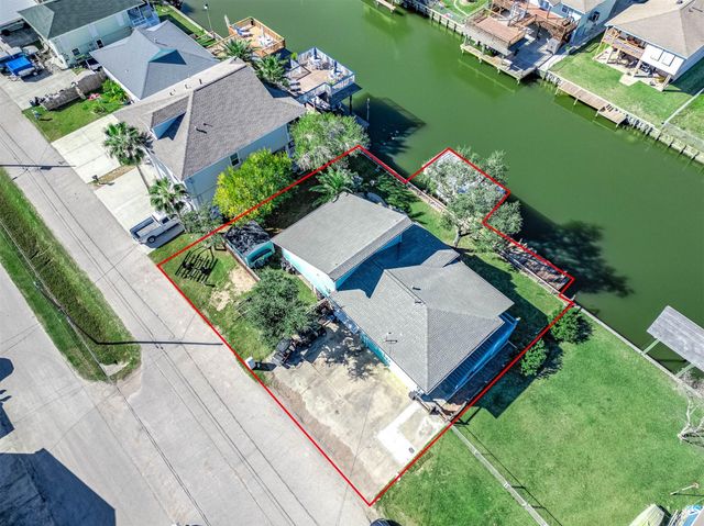 325 Ling Street, Bayou Vista, TX 77563