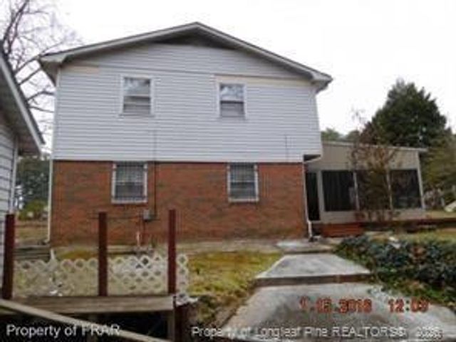 5300 Foxfire Road, Fayetteville, NC 28314