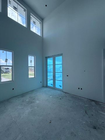 135 Kings Lane, Fort Pierce, FL 34950