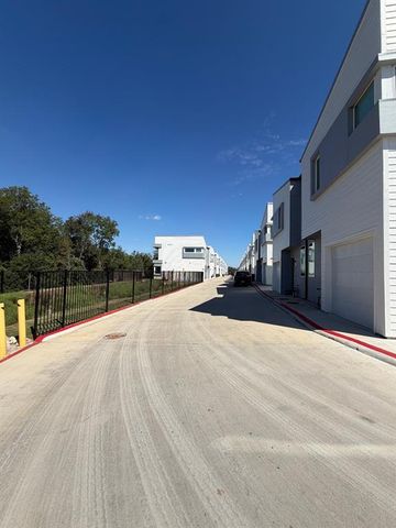2000 Riverside Farms Road RD 6101, Austin, TX 78741
