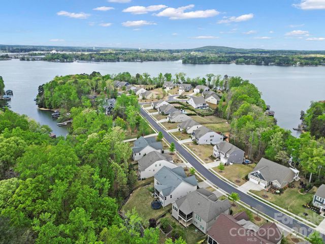 16408 Cozy Cove Road, Charlotte, NC 28278