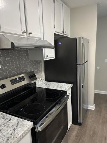 723 Lookout Pointe, Lawrenceville, GA 30043