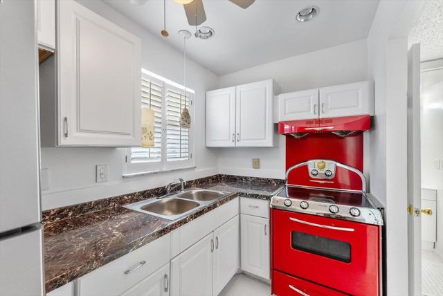 117 Lake Dora Drive, West Palm Beach, FL 33411