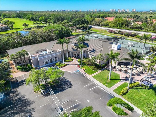 1840 Les Chateaux BLVD 302, Naples, FL 34109