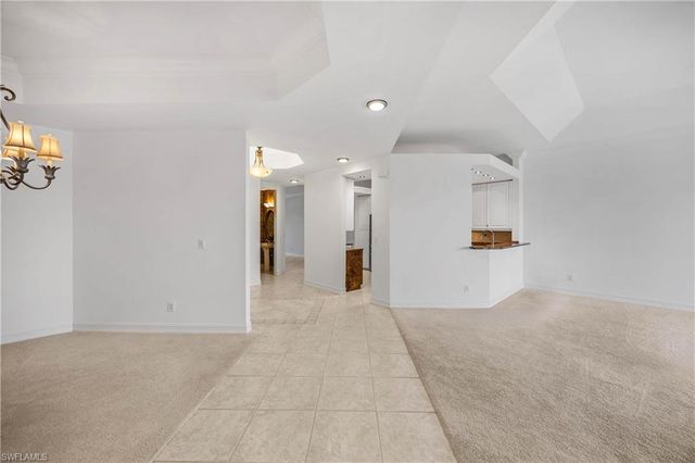 1840 Les Chateaux BLVD 302, Naples, FL 34109