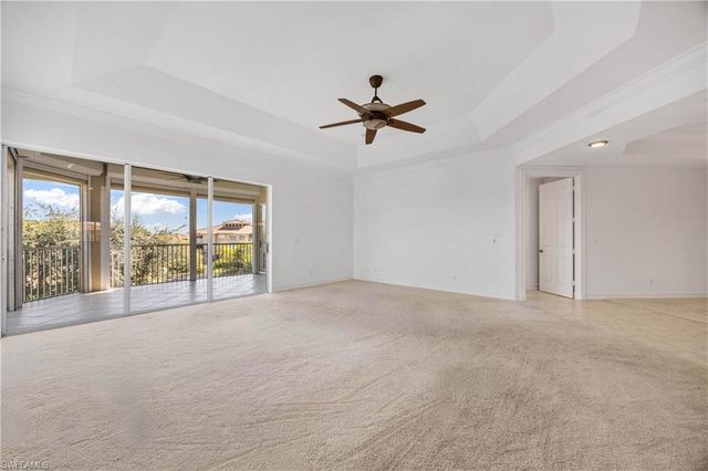 1840 Les Chateaux BLVD 302, Naples, FL 34109