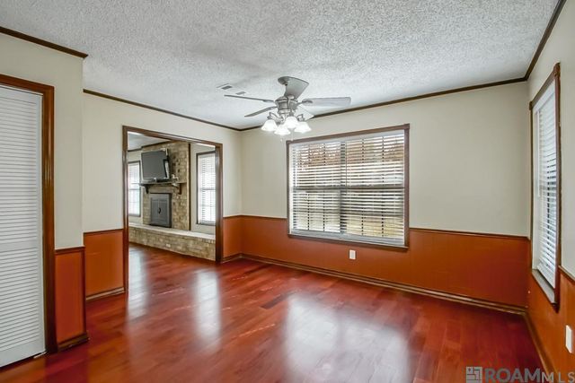 31833 Lawrence St, Denham Springs, LA 70726