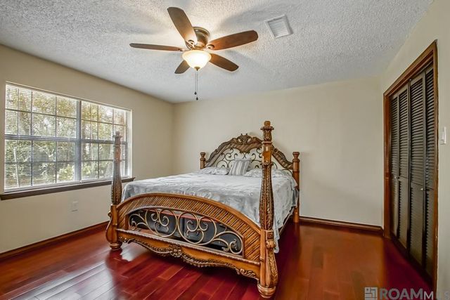 31833 Lawrence St, Denham Springs, LA 70726