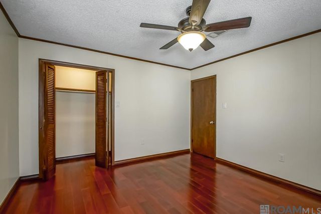 31833 Lawrence St, Denham Springs, LA 70726