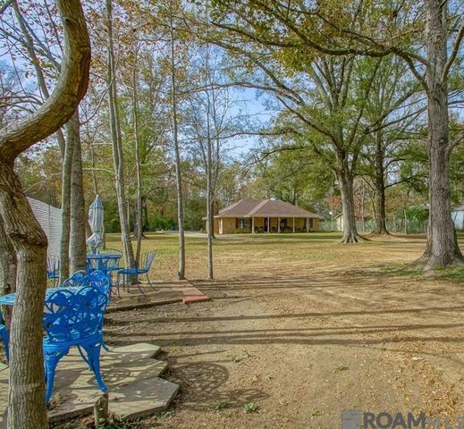 31833 Lawrence St, Denham Springs, LA 70726