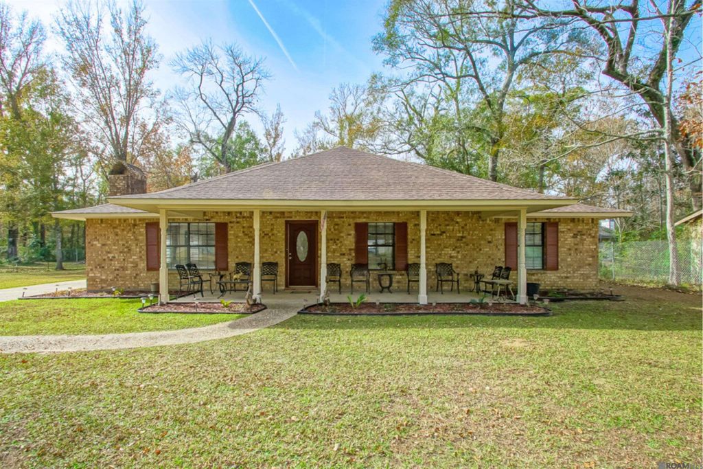 31833 Lawrence St, Denham Springs, LA 70726