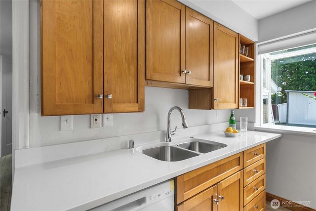 4840 E B Street, Tacoma, WA 98404